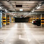 Hanza Black & White 17th Floor & Pool Parking By Stayly Апартаменти *