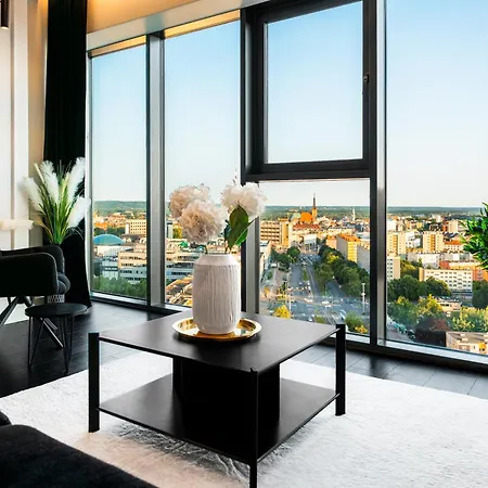 Apartmán Hanza Black & White 17th Floor & Pool Parking By Stayly