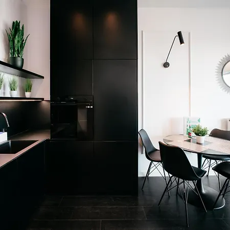 Daire Hanza Black & White 17th Floor & Pool Parking By Stayly Szczecin
