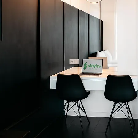 Apartmán Hanza Black & White 17th Floor & Pool Parking By Stayly *