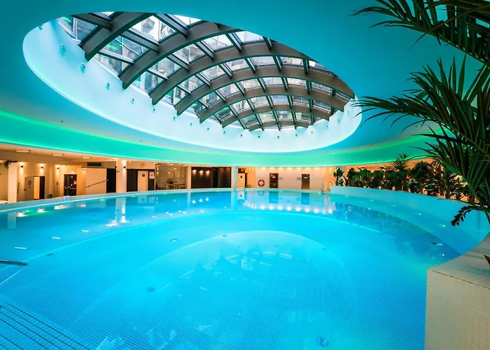 Hanza Black & White 17th Floor & Pool Parking By Stayly Appartement