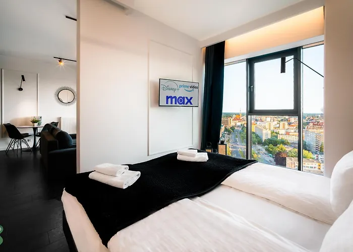 Hanza Black & White 17th Floor & Pool Parking By Stayly Appartement