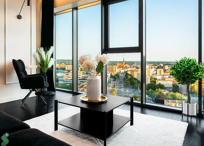 Appartement Hanza Black & White 17th Floor & Pool Parking By Stayly